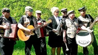W ZIELONYM GAJU - Kapela Średzioki