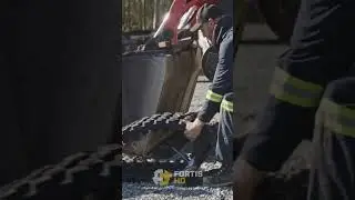 Preparing and placing a track for installation#heavyequipment #construction #earthmoving #mechanic