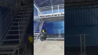 Стропильная система крыши со сценической площадкой