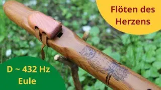 Indianerfl&ouml;te aus Zeder in D ~ 432Hz mit einer Eule