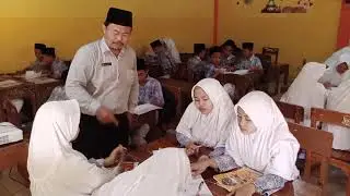 Pembelajaran Bahasa Indonesia (Persuasif) - MTs Asy Syarifah