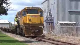 A loco On Each End Of Train 565