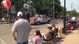 Парад в честь Дня независимости в Вокеше отмечает 125-летие города | FOX6 News Milwaukee