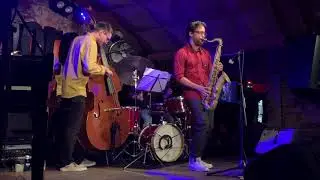 Delfeayo's Dilemma  - Lluc Casares, Giuseppe Romagnoli, Andreu Pitarch