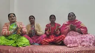 गुरु जी की कुटिया को मैंने फूलों से सजाया है