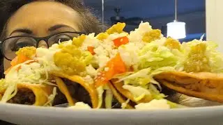 ASMR Comiendo Quesadillas crujientes  de frijol, chorizo, asada y tinga!!