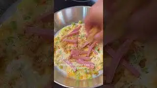 How to Make Delicious Vietnamese Pizza | Crispy Rice Paper Recipe!