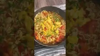 Making my favourite instant ramen hack - Tomato Egg ramen #shorts