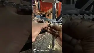 Setting chain pin #chain #chainpin #shimano #bicycle #bike #bikehacks #bikehacks