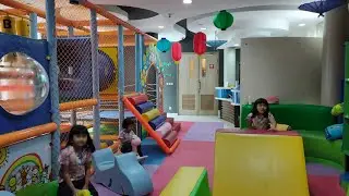 Main ke Kids Club Hotel Double tree by Hilton Jakarta