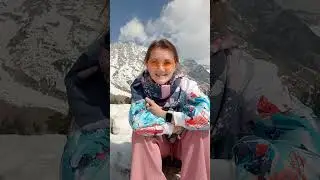 С вершины SnowLine в треккинге по Гималаям, Дхармсала, Индия