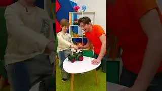 😎🛻Игрушка для детей 🚜🌽Трактор от Bruder вытягивает Джип, застрявший на ферме. Игры для мальчиков