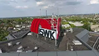 Lichtwerbeanlage auf dem Dach der SWK Krefeld - Rehse Reklame