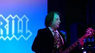 Shoot2Thrill Performing You Shook Me All Night Long