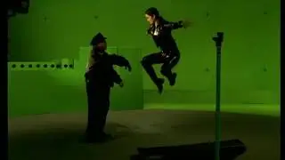 Trinity escapes 'The Matrix' Behind The Scenes