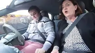 Driving lessons with mom and dad - 989272