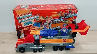 MIB 1990 Transformers G1 Action Master Optimus Prime review