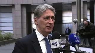 Britain hints at compromise with EU on 'Brexit' demand