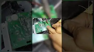 monitor PC. blinking power light indicator.  no display.