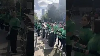 Life in Mexico City: Running to the Beat 🎶🏃#ViralShorts #cdmx #streetmusic #travelshorts  #running