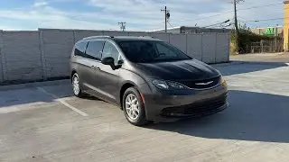 2020 Chrysler Voyager LXi Minivan 4D  TX