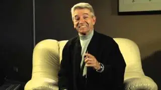 Hanging Out with Tom Dreesen - If a gangster asks for an autograph, SIGN IT !!​