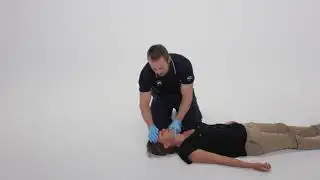 First Aid Basics: Head tilt chin lift (Emergency Australia)