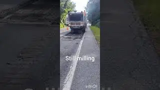 How asphalt roads are really made. #anotherdayatwork #constructioninspector