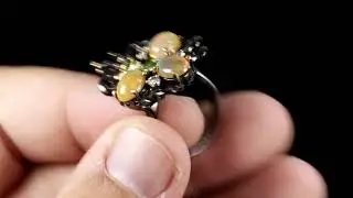Серебряное дизайнерское кольцо с опалом натуральным арт 28557