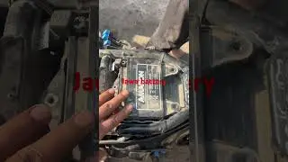 Jawa battery detail