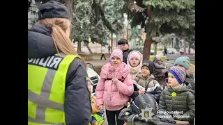 «Засвітись – будь помітним на дорозі»: правоохоронці нагадали про безпеку на темних вулицях