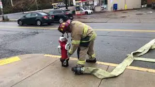 Rick Rieder Taking a hydrant demonstration PA state fire academyZFID