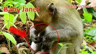 Million hurt, Pity poor baby Janet, Janet doing some fingers lips in order to get better soon