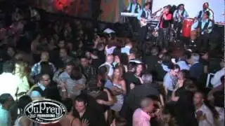 Kiko Rodriguez - Quede Solo En La Pobreza {Live}