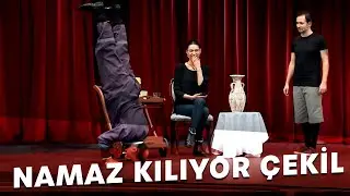 Kenara Gel Namaz Kılıyor | Arkadaşım Hoşgeldin
