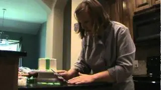 Next Great Baker - Decorating a cake in 5 minutes