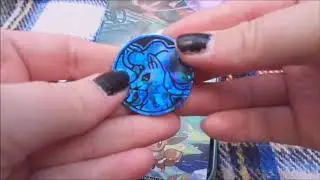 putting my gen 5 pokemon card in binder and tin box opening
