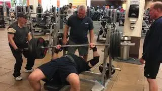 Lou Murray 405lb benchpress