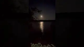 🌃 Full Moon reflection on Lake 🌝 🌑 🌊 🌌 #shorts