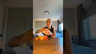 Kebabbaro moldavo✅ #food #experience #moldavia #assaggio #unboxing #fastfood #junkfood #burger #cibo