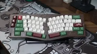 Doma with 63.5g Slow Everglide Dark Jade Black Typing Sounds
