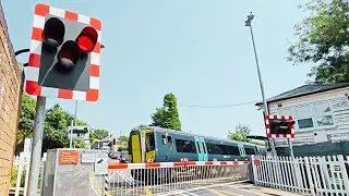 East Farleigh Level Crossing, Kent