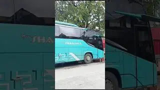 Warnanya cantik banget armada bus new shantika terbaru all new avante h8 single glass #busmania