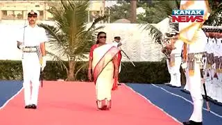 Navy Day 2024: President Droupadi Murmu Receives Guard of Honour
