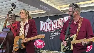 Annie Dolan & Joel Paterson, Be´same Mucho
