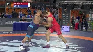 1/4 GR - 130 kg: M. KOSCEVIC (CRO) v. R. SMITH (USA)