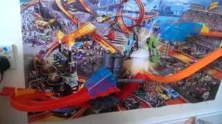 Hot Wheels Wall Tracks Mid Air Madness