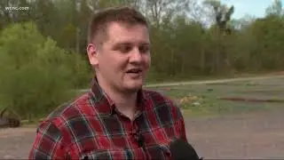 At least 5 hurt after tree falls on wagon at Zootastic Park