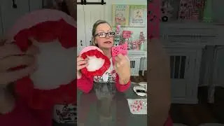 Love is in the air - mini cake!