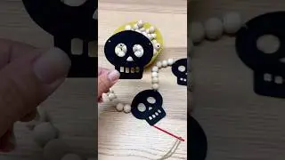 Handmade Black Skulls Garland for a spooky Halloween #handmadecrafts #etsyhandmade #halloweendecor